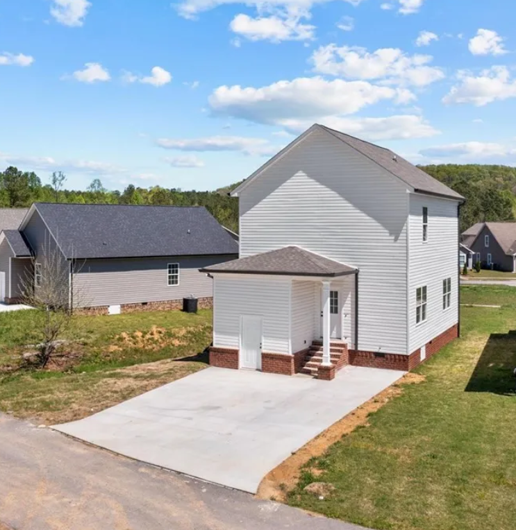 417 Coahulla Creek Dr - Photo 2 of 12