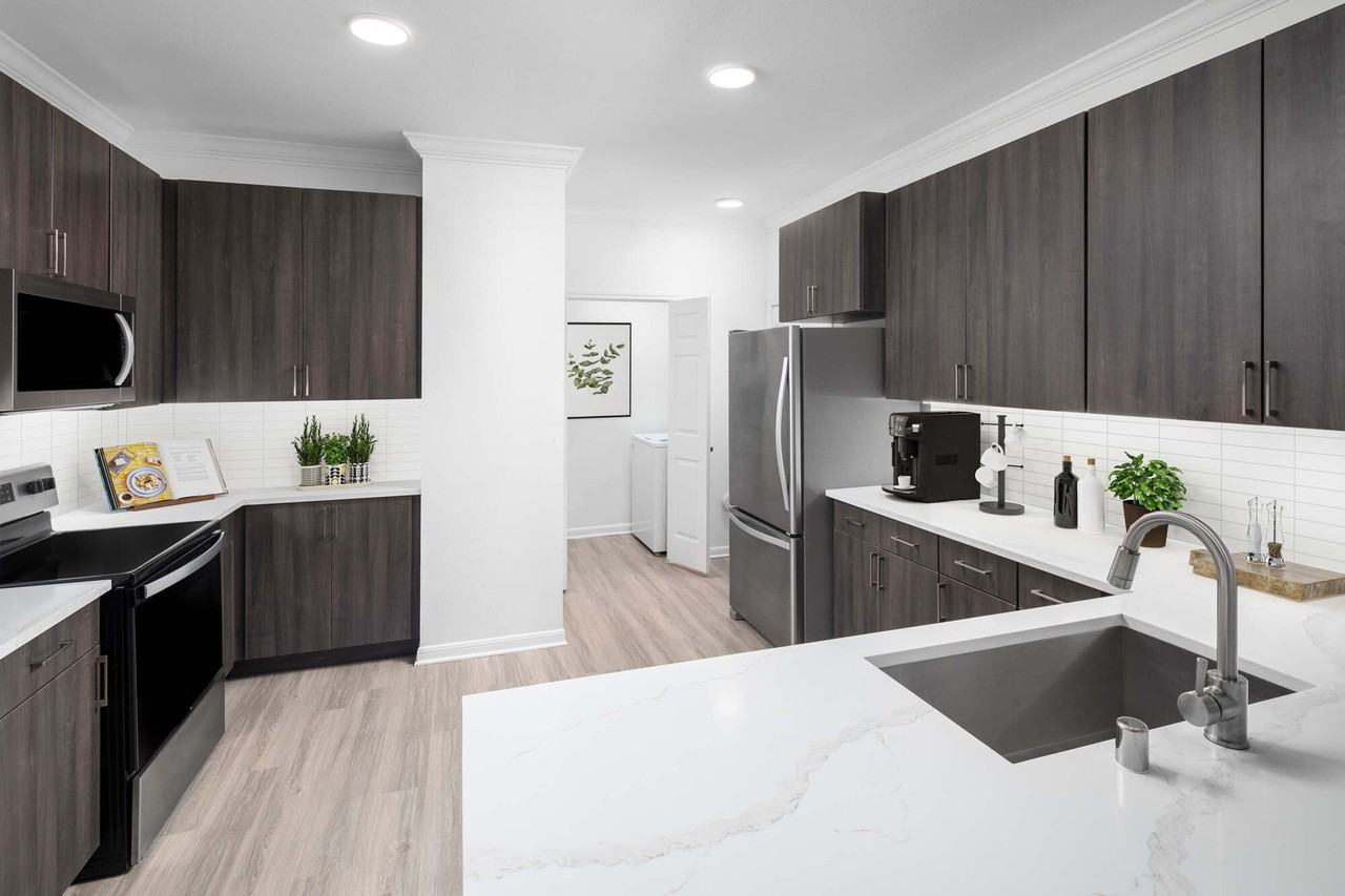 Camden Panther Creek - Photo 3 of 50