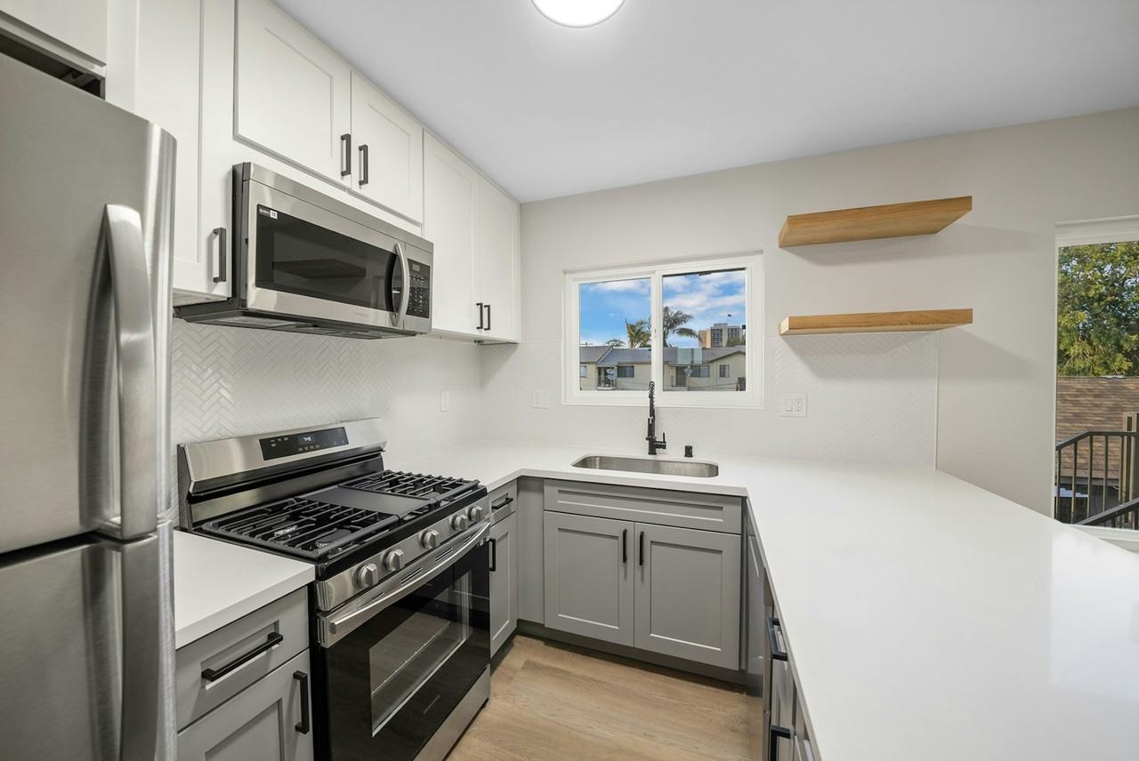 4022 42nd Street, Unit 2 - Photo 5 of 15