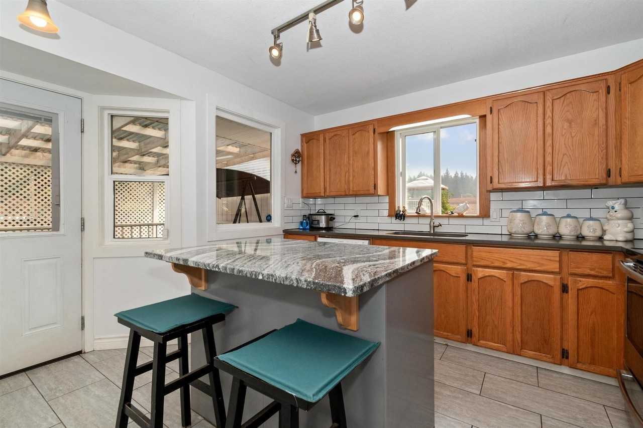 21424 Richmond Dr #A - Photo 3 of 20