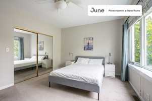 featured image of 1455 N Paulina St #C