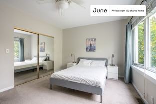 1455 N Paulina St #C - Photo 1 of 1