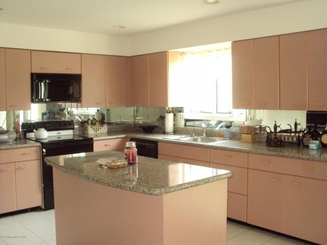 1 Tupelo Dr - Photo 3 of 9