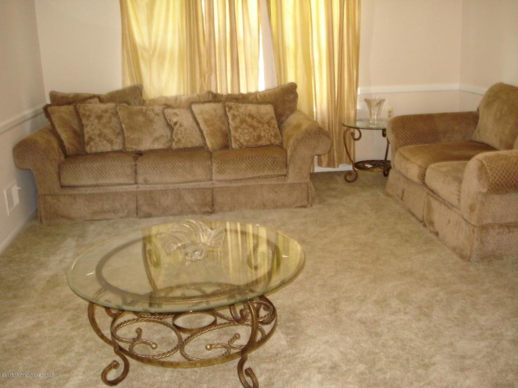 2020 Brookdale Dr - Photo 2 of 14