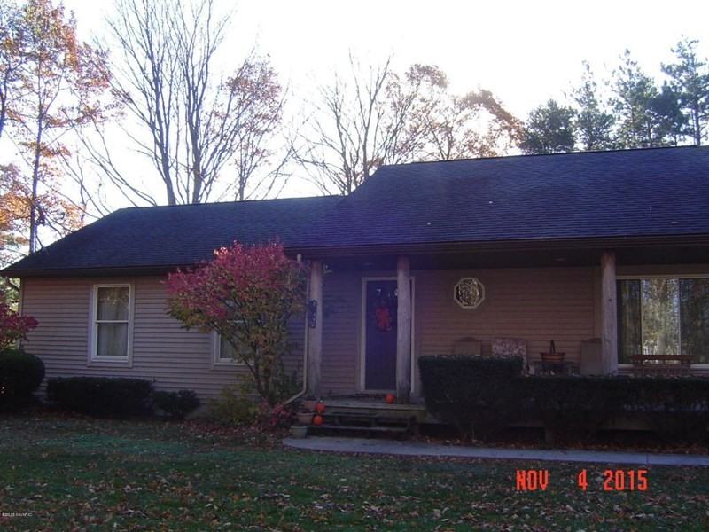 15396 Lincoln St - Photo 3 of 9