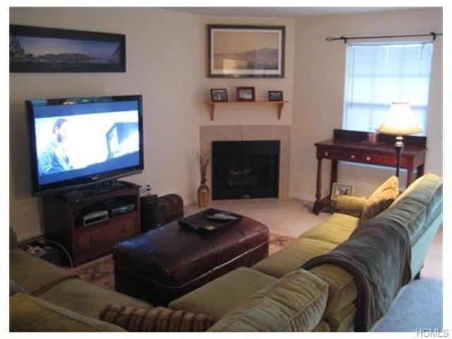 26 Lexington Hills Rd - Photo 3 of 16