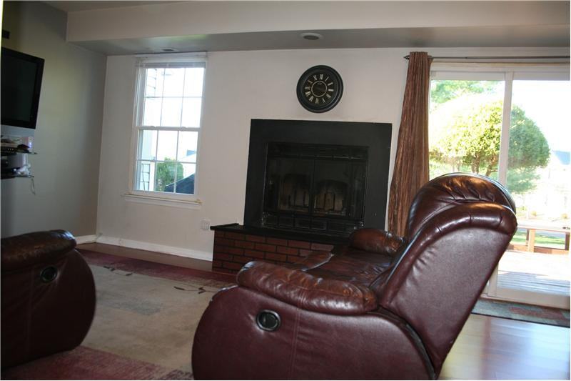 371 Hawkshead Way - Photo 3 of 17