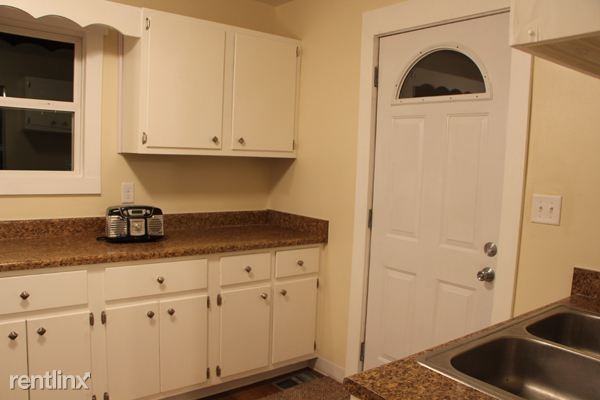 1819 New York Ave - Photo 3 of 24