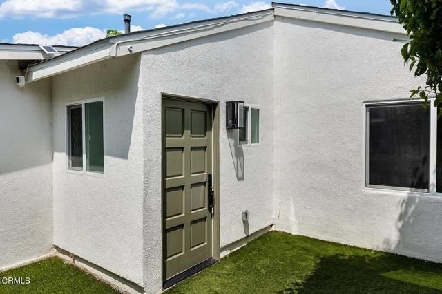 3834 Boyce Ave - Photo 2 of 8