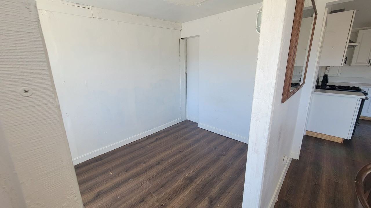 640 Karr Dr. - Photo 3 of 9