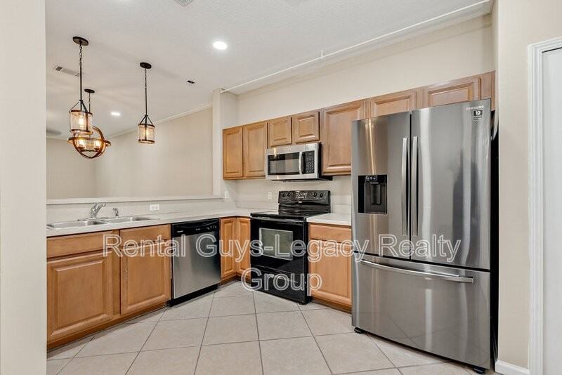 659 Scrub Jay Dr - Photo 5 of 26