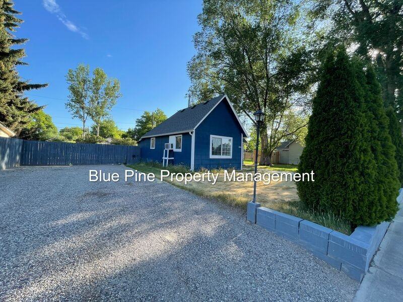 345 E 20th St - Photo 2 of 13