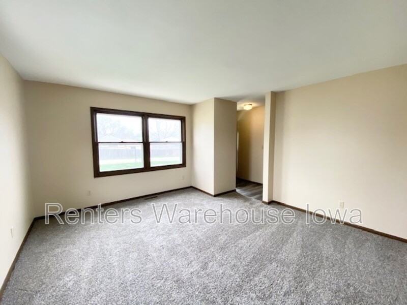 3314 Valdez Ct - Photo 2 of 16