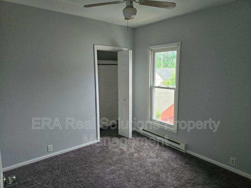 2707 Woodbridge Ave Uppr - Photo 6 of 12