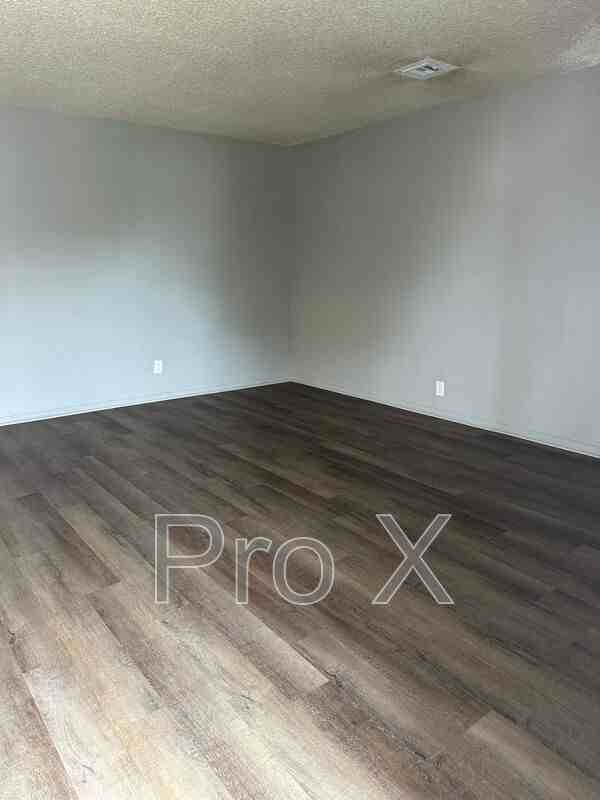 912 S Connecticut #C - Photo 3 of 13