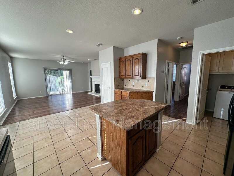 420 Donagon Ct - Photo 3 of 37