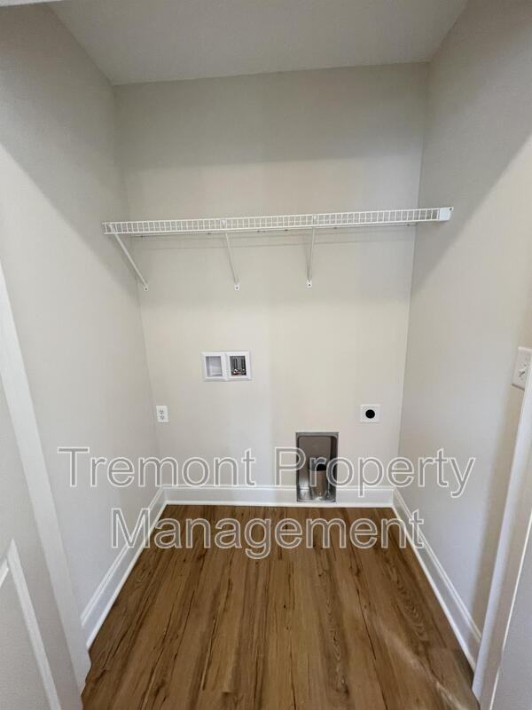 1703 S Lyerly St - Photo 6 of 9