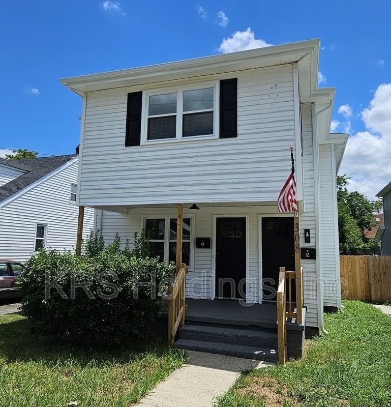 308 Saint James Ave #B - Photo 4 of 24