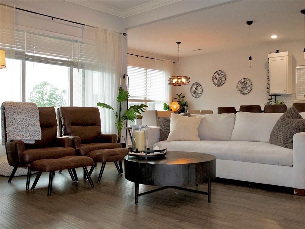 2016 W Chandler Ave - Photo 3 of 12