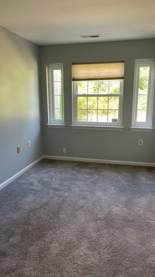 8507 Falls Run Rd #C - Photo 4 of 25