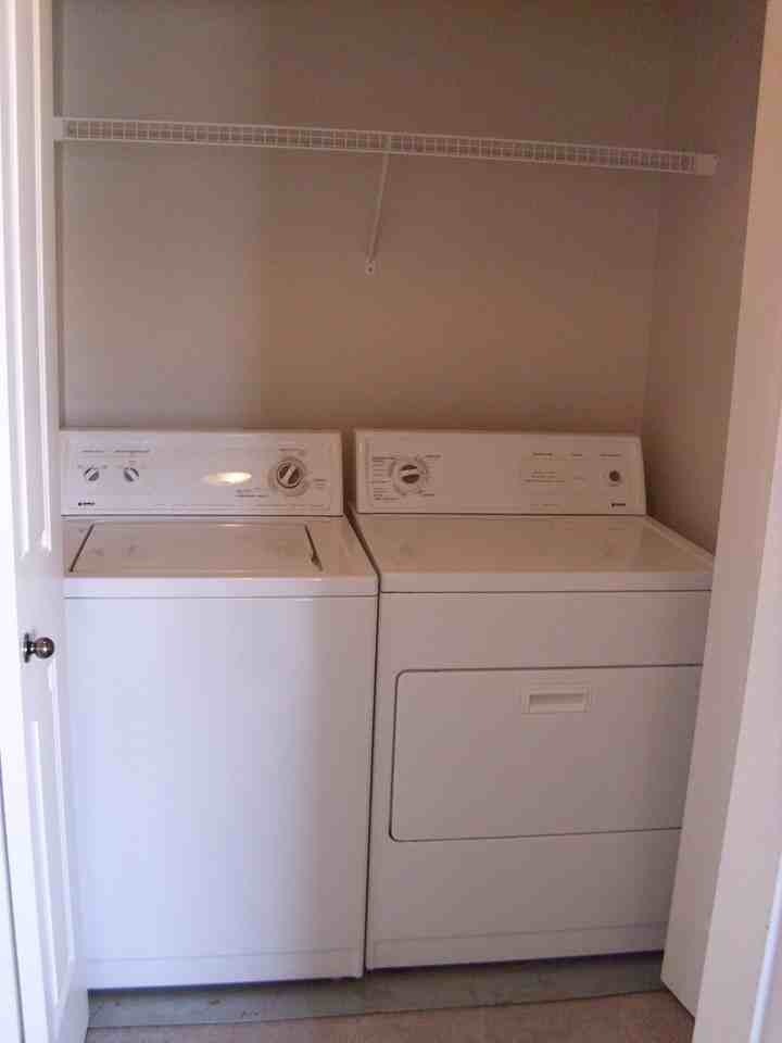 136 N Grant St - Photo 2 of 6