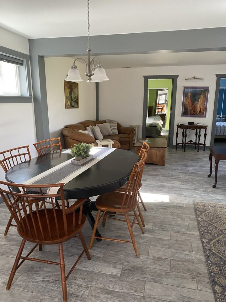 339 E 1st St #A - Photo 3 of 9