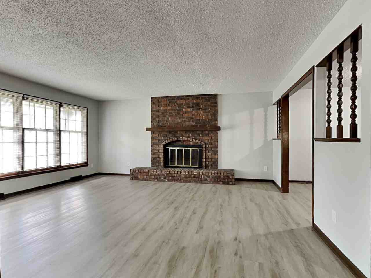 307 Virginia Rd - Photo 2 of 21
