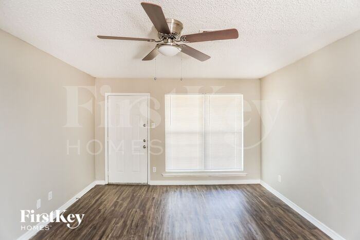 4772 Salem Dr - Photo 3 of 16