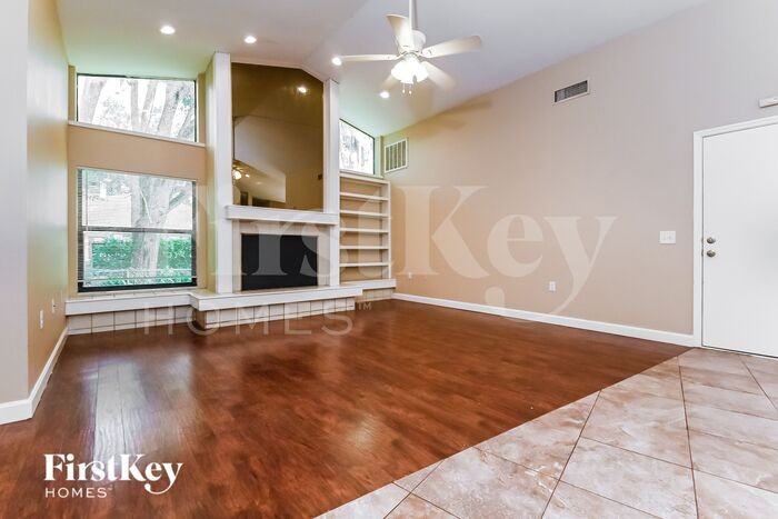 5620 Deer Tracks Trl - Photo 2 of 16