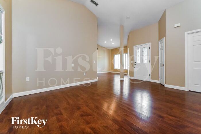 5620 Deer Tracks Trl - Photo 3 of 16