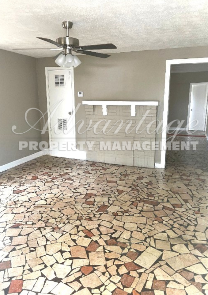 1497 Mississippi Blvd - Photo 3 of 11