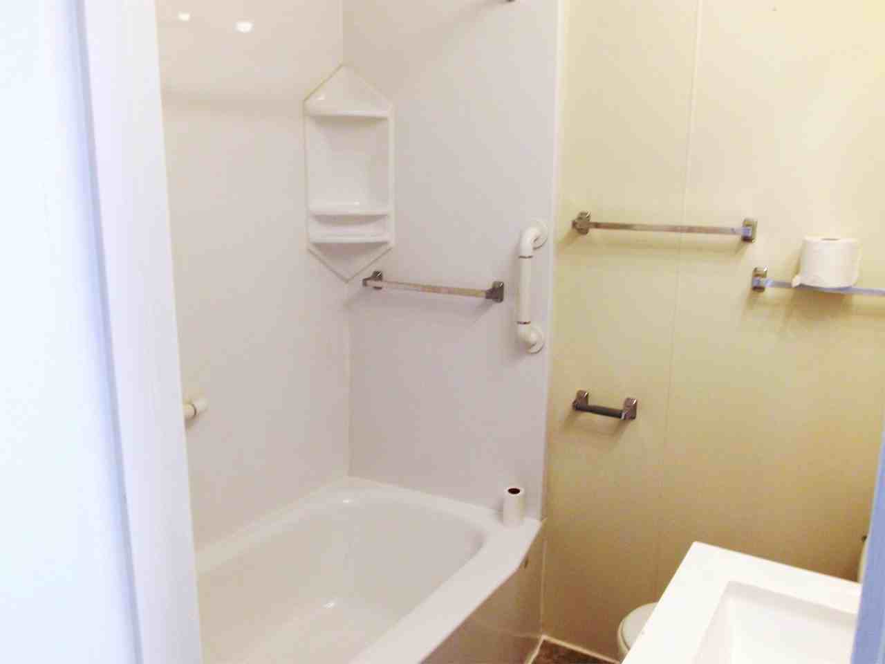 105 5th Ave Sw - Photo 3 of 50