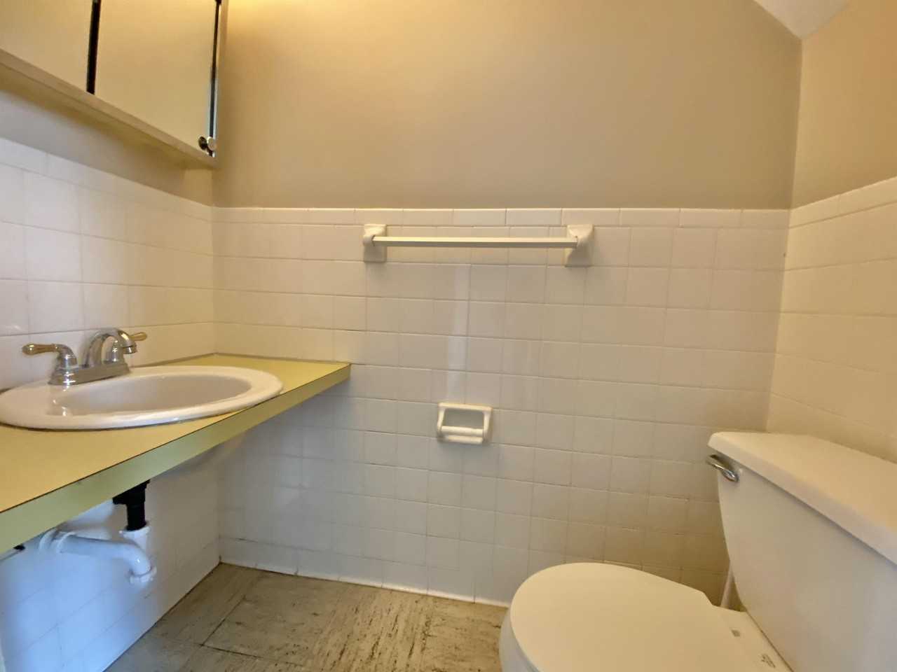 1359 Chippewa Dr #4 - Photo 2 of 18