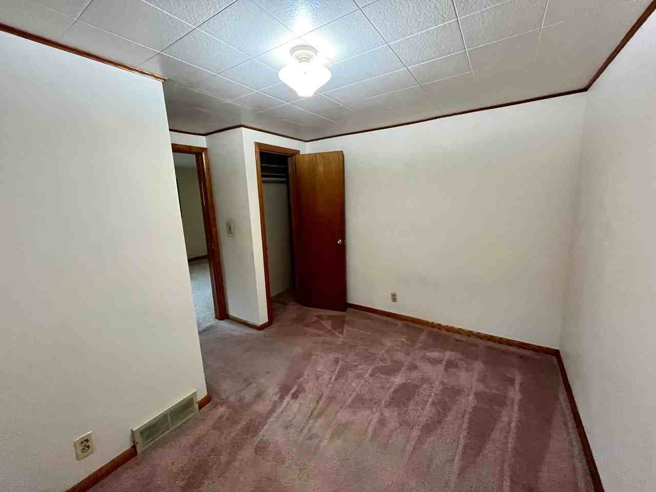 1108 Mcintosh St - Photo 7 of 18