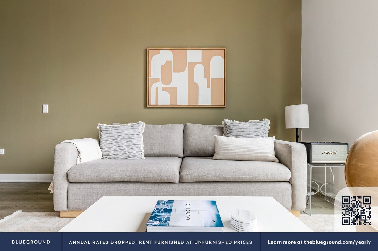 740 North Aberdeen Street - Photo 4 of 50