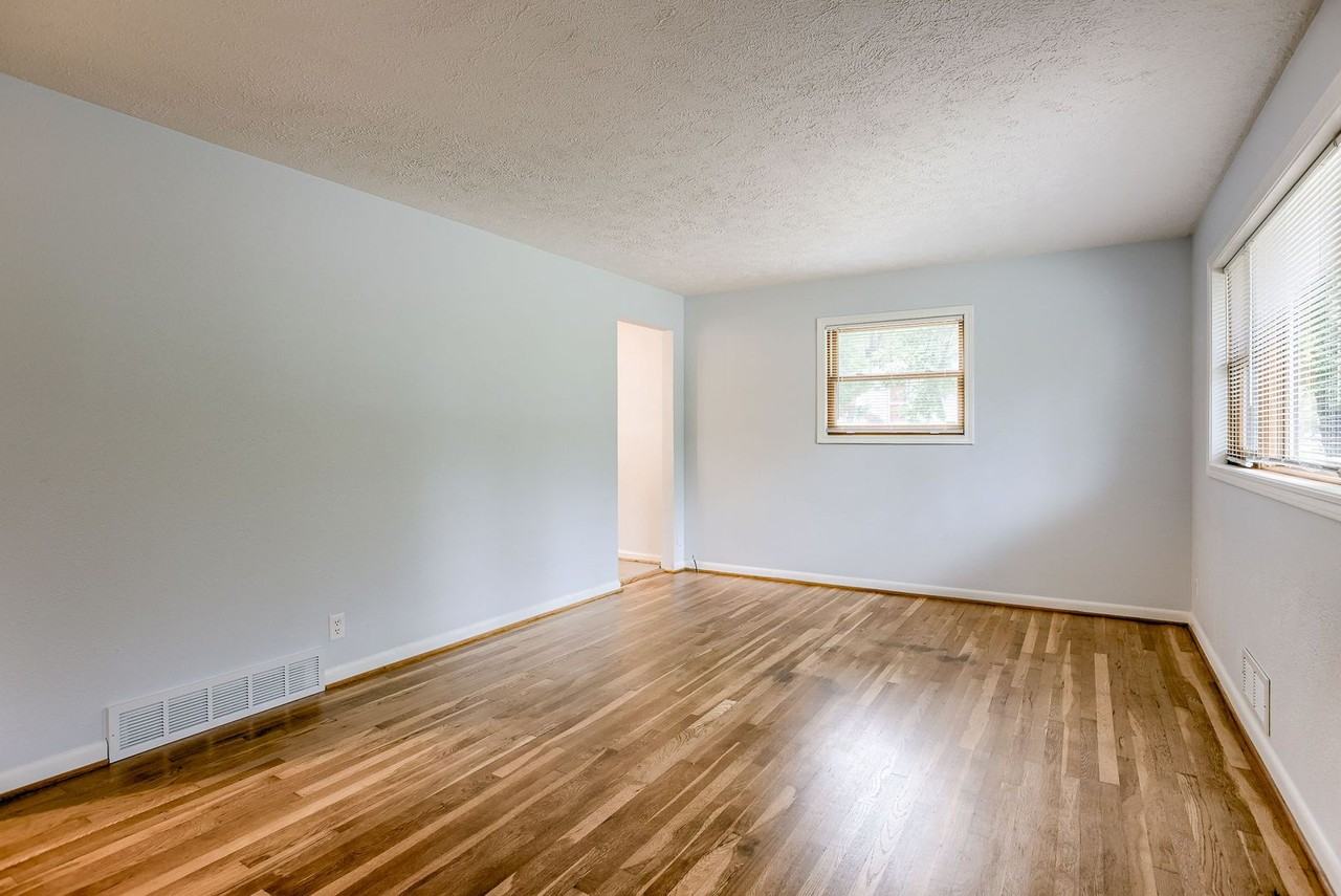 1230 Cole Creek Dr - Photo 5 of 25