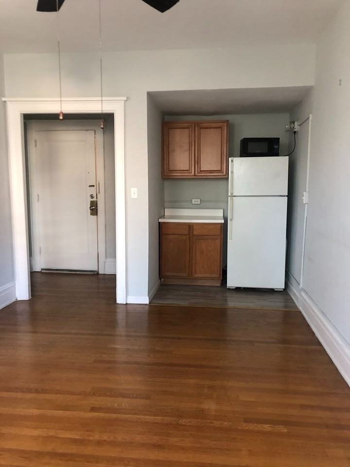 1809 20th Street - Photo 3 of 10