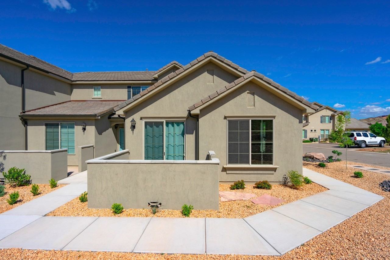 3650 S Atlanta Ln - Photo 3 of 22