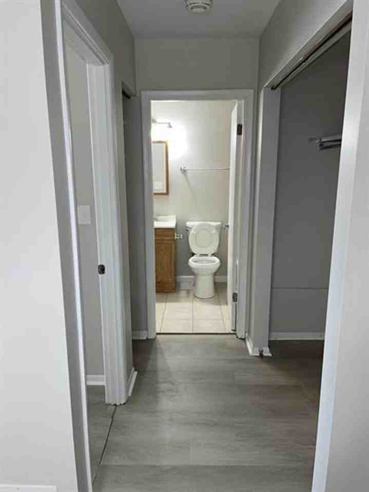 2 Columbia Ave - Photo 5 of 17