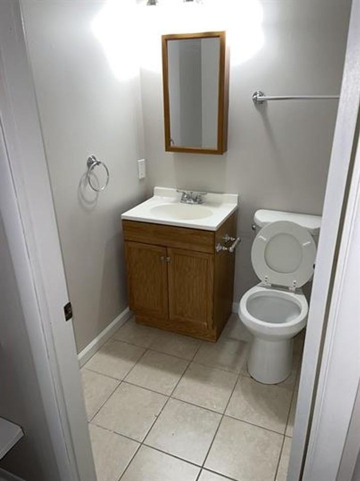 2 Columbia Ave - Photo 6 of 17
