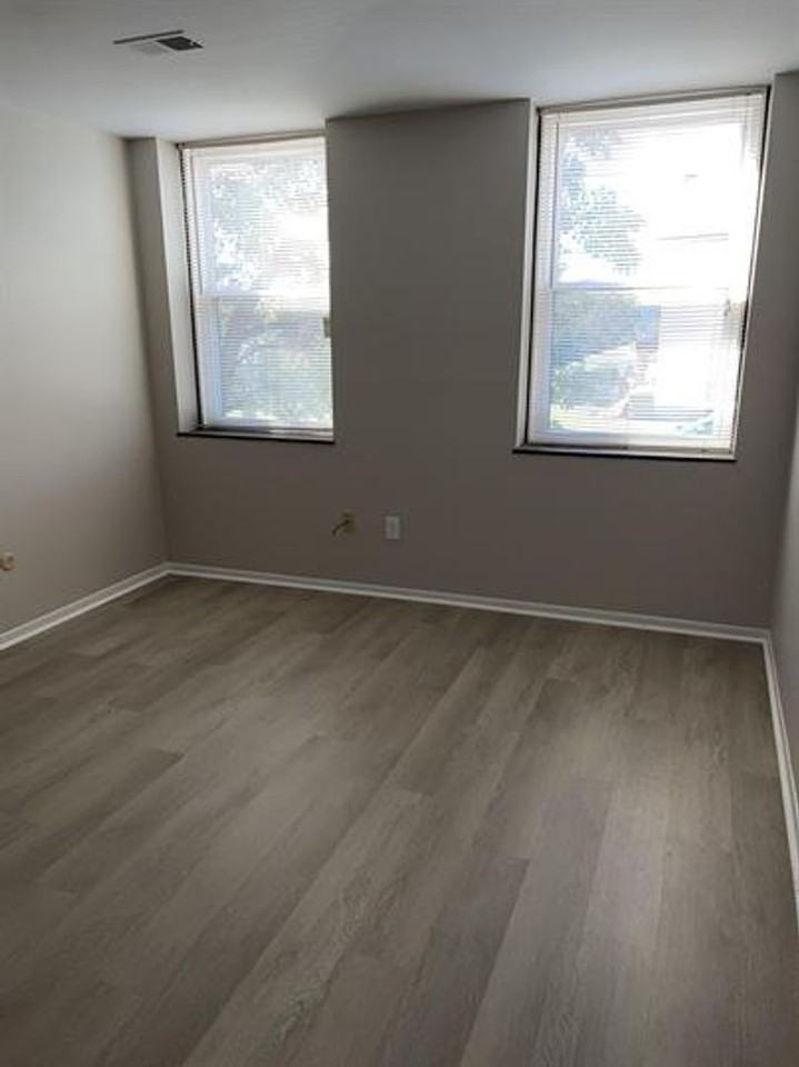 2 Columbia Ave - Photo 7 of 22