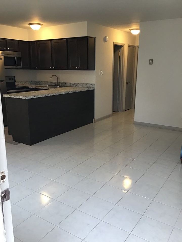 a320as - Photo 2 of 8