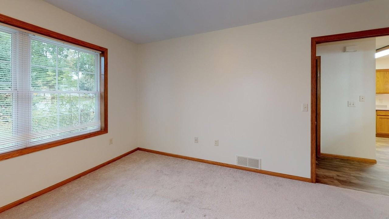 Glenbrooke Terrace Apartments - Photo 2 of 8