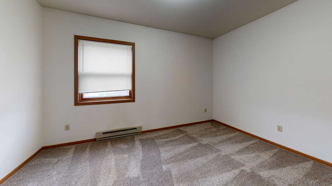 River Glen Apartments (036) - Photo 6 of 12