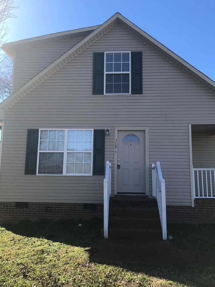 1722 University Drive - Photo 2 of 14