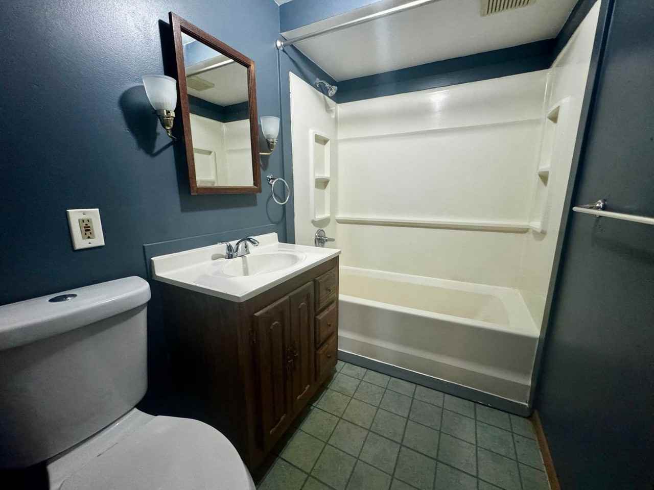 237 West Ave - Photo 3 of 7