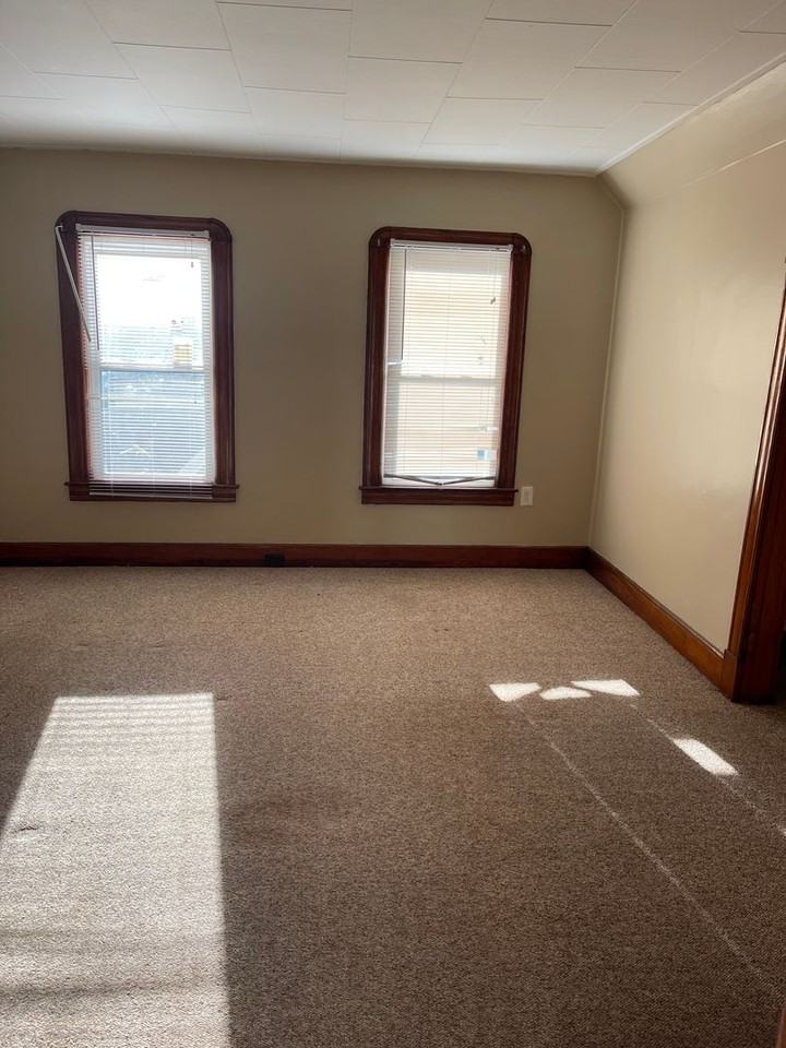 23 Cleveland St ## 25 - Photo 5 of 11