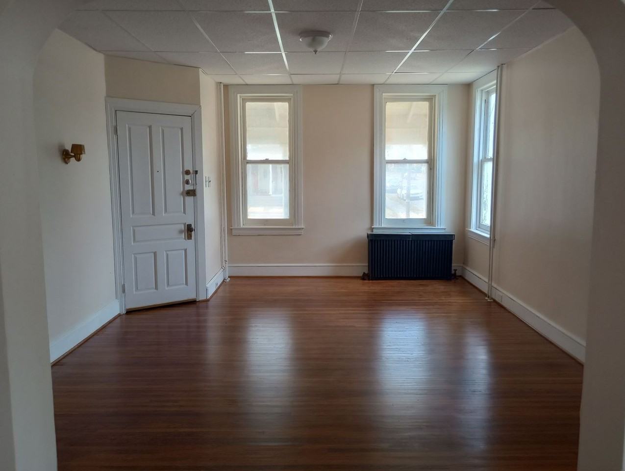 702 Madison Avenue - Photo 2 of 12