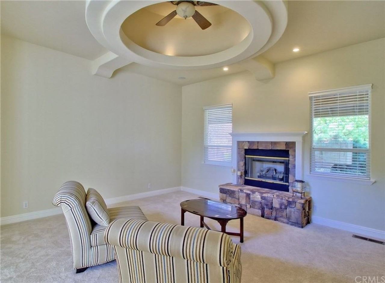 1865 Vineyard Dr - Photo 6 of 29