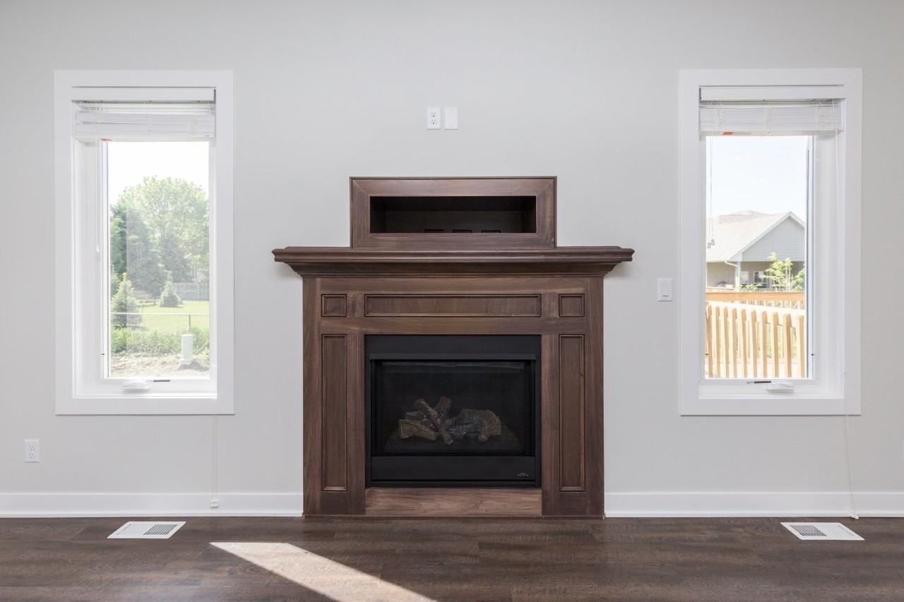 1514 Bennetts Way Nw - Photo 3 of 25